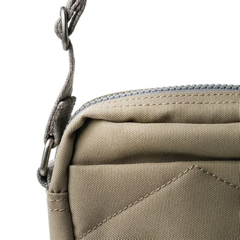 Bond Crossbody .